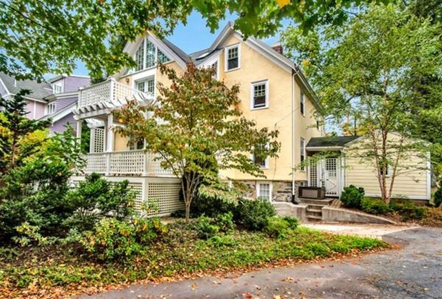 104 Church St, Winchester, MA 01890 -  $1,050,000 home for sale, house images, photos and pics gallery