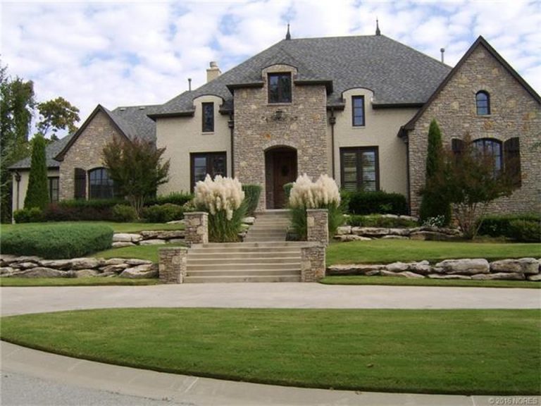 Tulsa Oklahoma House For Sale, Home Images, Price & Agent Contact Info