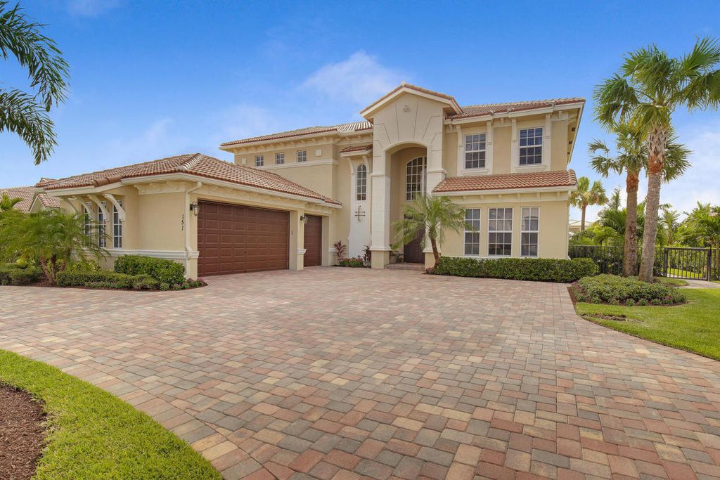 151 Manor Cir, Jupiter, FL 33458 -  $989,000 home for sale, house images, photos and pics gallery