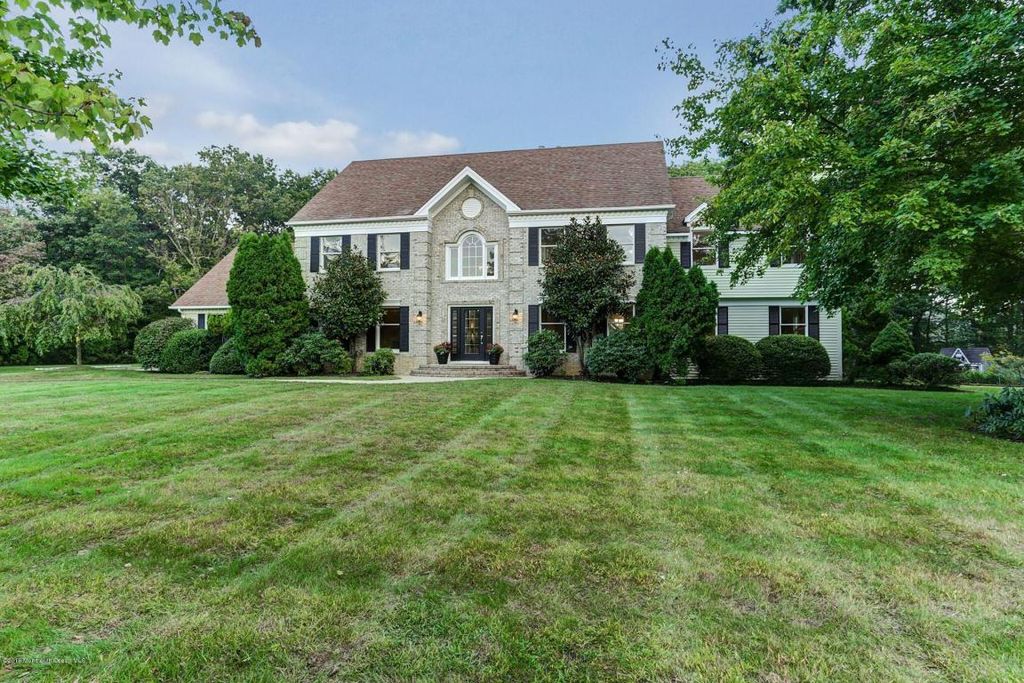 1802 Carriage Hill Dr, Wall Township, NJ 07719 -  $919,000 home for sale, house images, photos and pics gallery