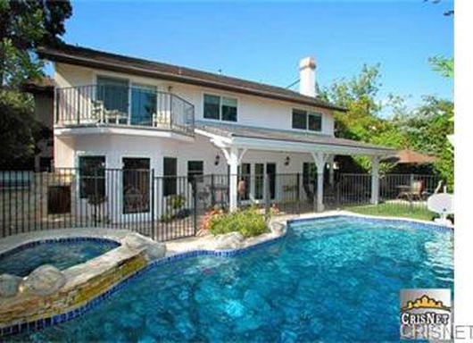 18328 Chatham Ln, Northridge, CA 91326 -  $1,099,000 home for sale, house images, photos and pics gallery