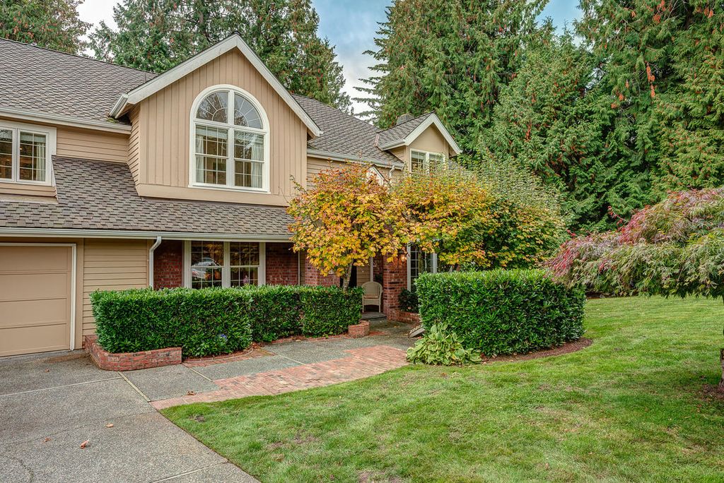 21611 NE 20th Way, Sammamish, WA 98074 -  $938,000 home for sale, house images, photos and pics gallery
