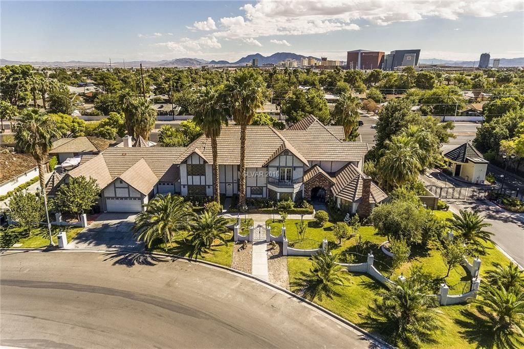 221 Dalmatian Ln, Las Vegas, NV 89107 -  $1,084,999 home for sale, house images, photos and pics gallery