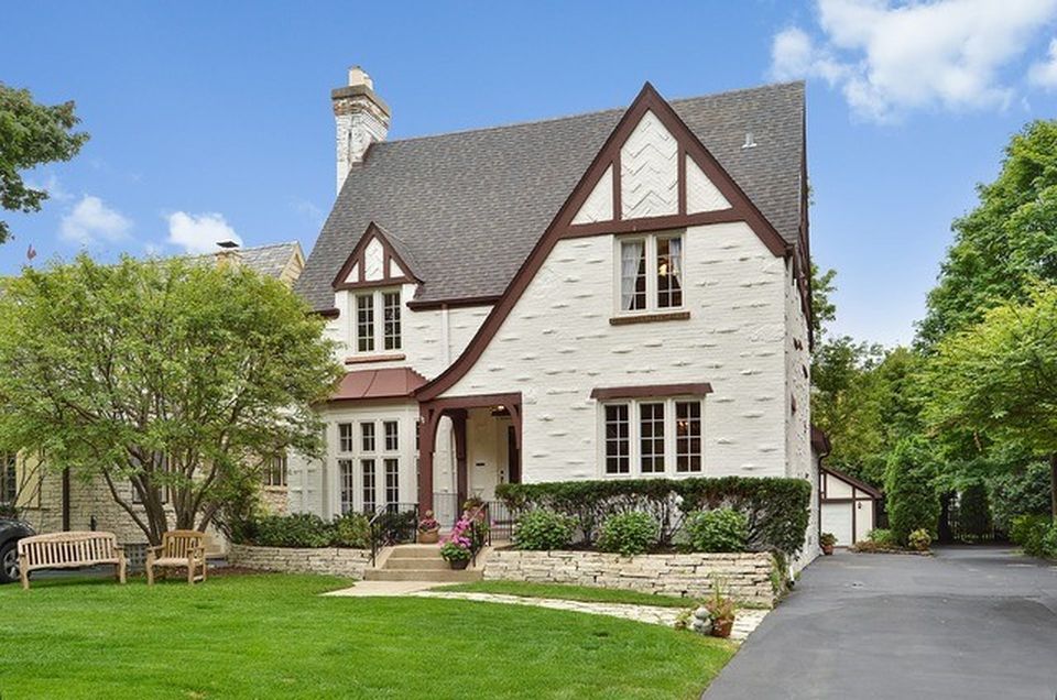 2217 Chestnut Ave, Wilmette, IL 60091 -  $1,050,000 home for sale, house images, photos and pics gallery