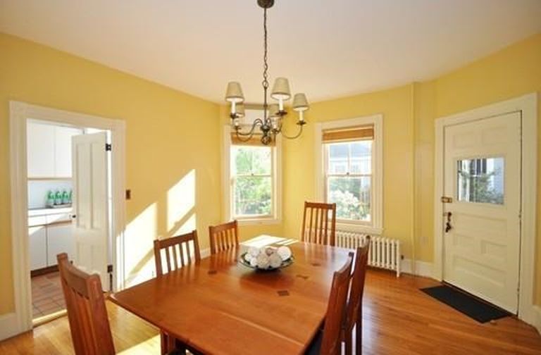 28 Draper Ave, Arlington, MA 02474 -  $895,000 home for sale, house images, photos and pics gallery