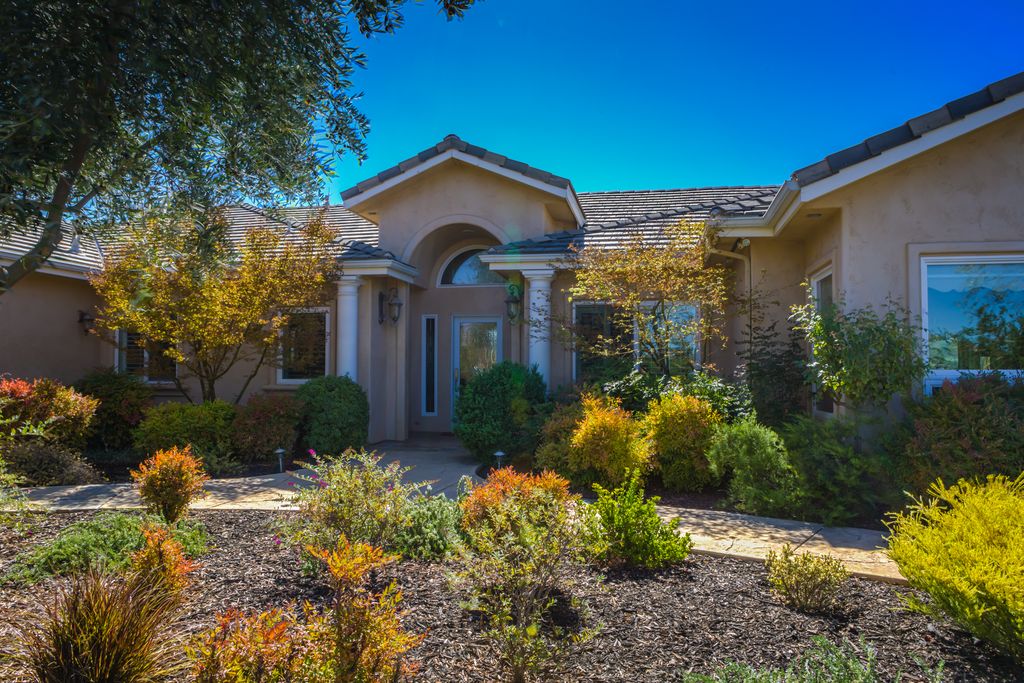 41305 Via Del Toronjo, Temecula, CA 92592 -  $989,000 home for sale, house images, photos and pics gallery