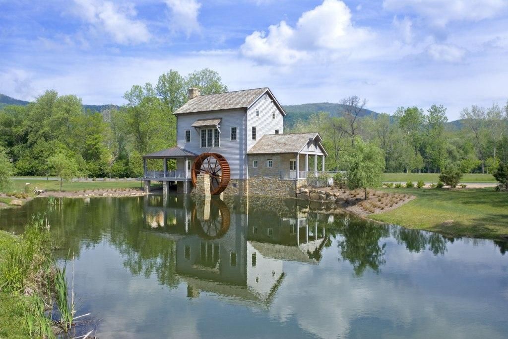 443 Copeland Hill Dr, White Sulphur Hill, WV 24986 -  $1,100,000 home for sale, house images, photos and pics gallery