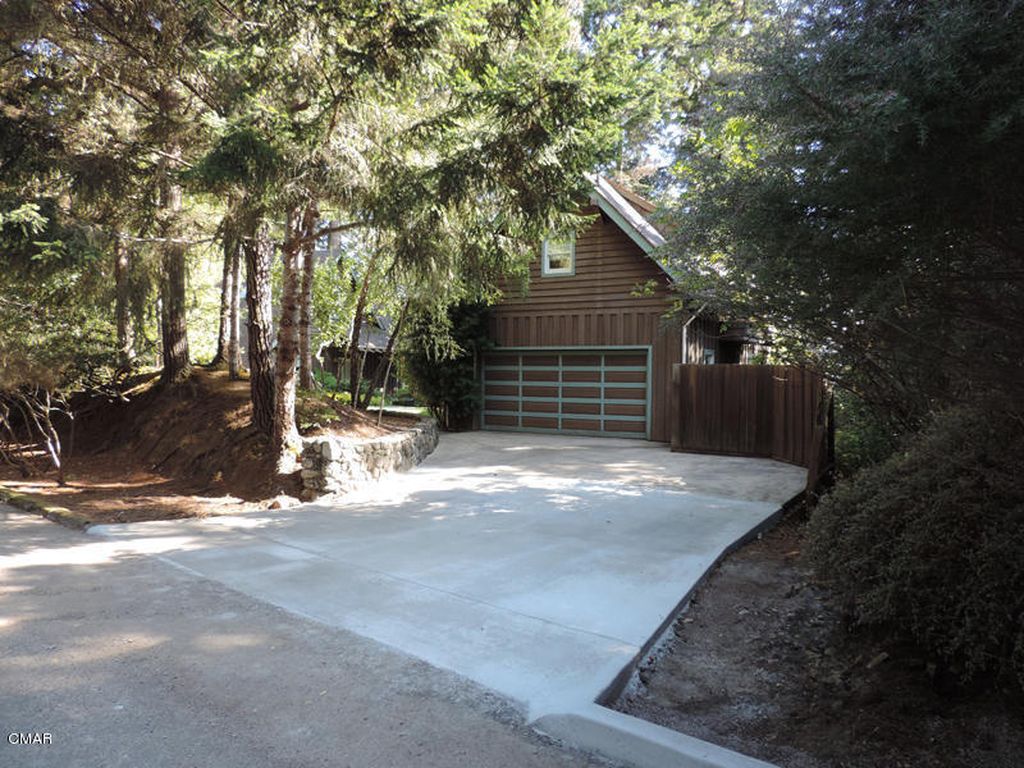 44751 Crestwood Dr, Mendocino, CA 95460 -  $875,000 home for sale, house images, photos and pics gallery