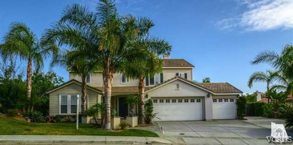 5574 Moonshadow St, Simi Valley, CA 93063 -  $884,950 home for sale, house images, photos and pics gallery