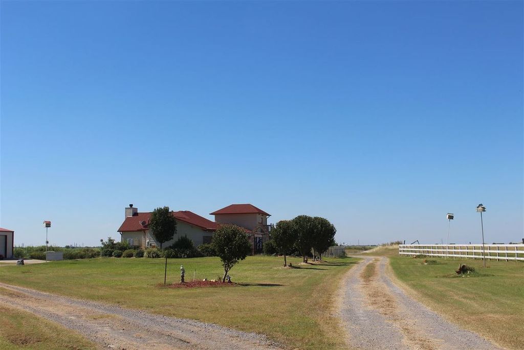 7706 Highway 87 N, Orange, TX 77632 -  $1,100,000 home for sale, house images, photos and pics gallery