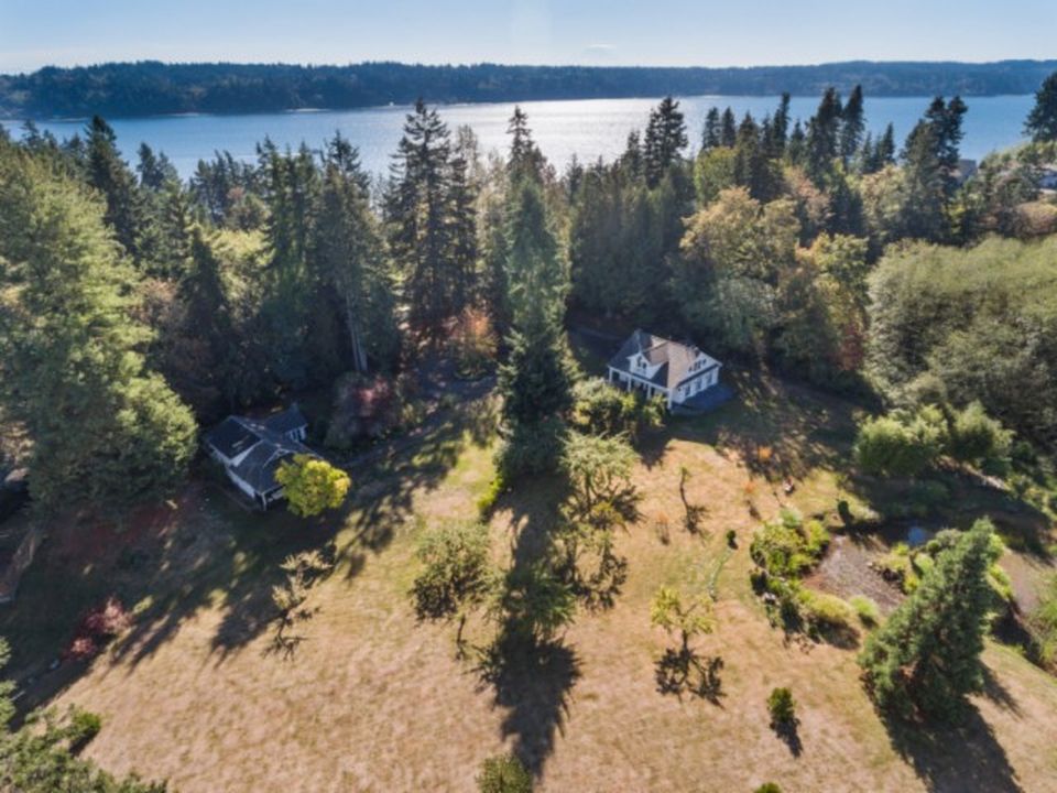 11240 SE Sedgwick Rd, Port Orchard, WA 98366 -  $1,100,000 home for sale, house images, photos and pics gallery