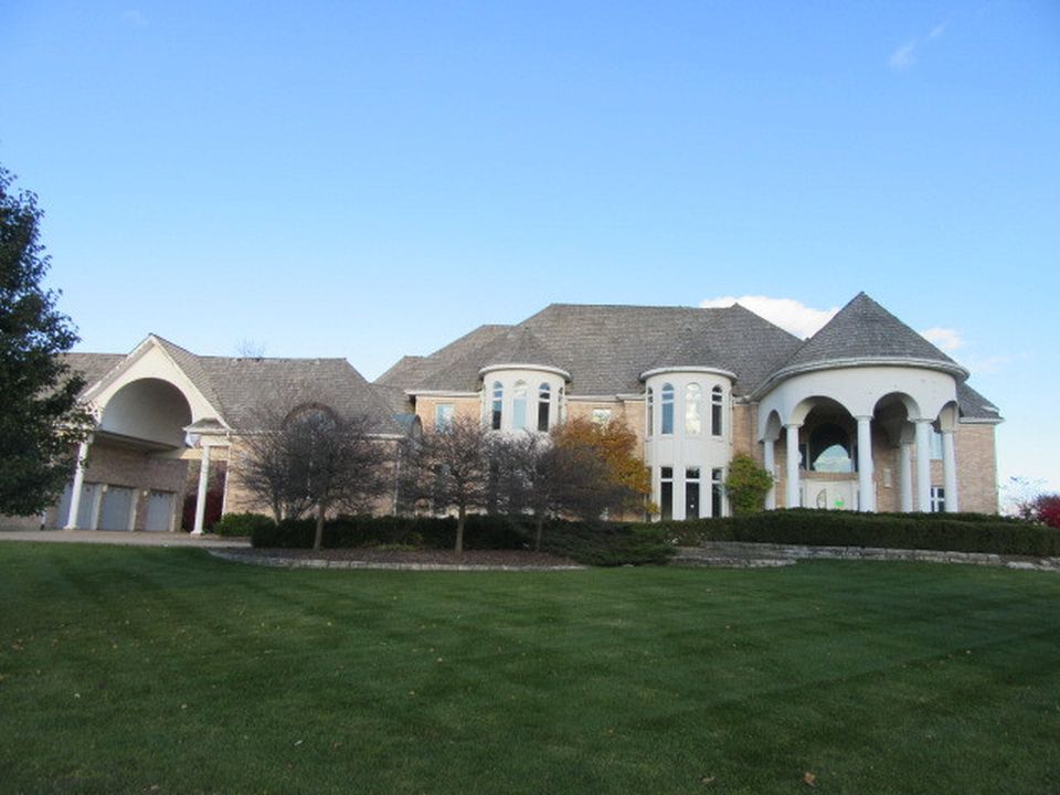 12 Star Ln, South Barrington, IL 60010 -  $1,040,000 home for sale, house images, photos and pics gallery