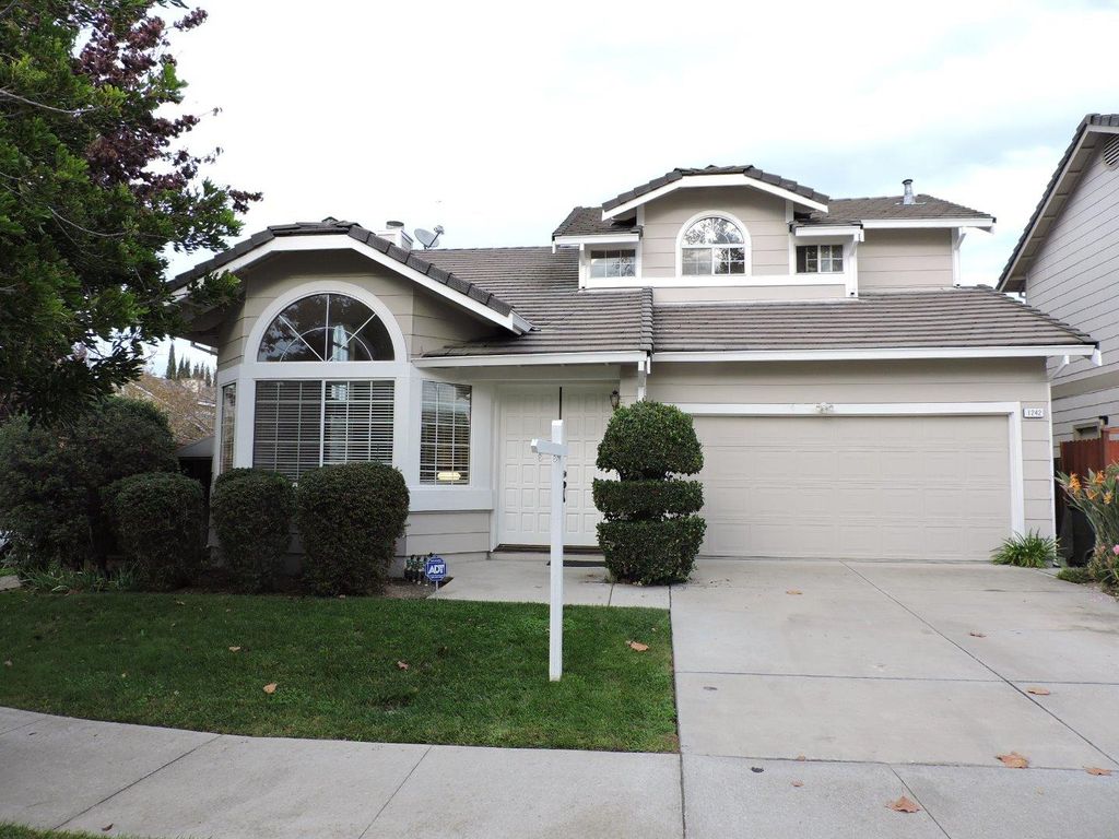 1242 Harefield Dr, San Jose, CA 95131 -  $1,038,000 home for sale, house images, photos and pics gallery