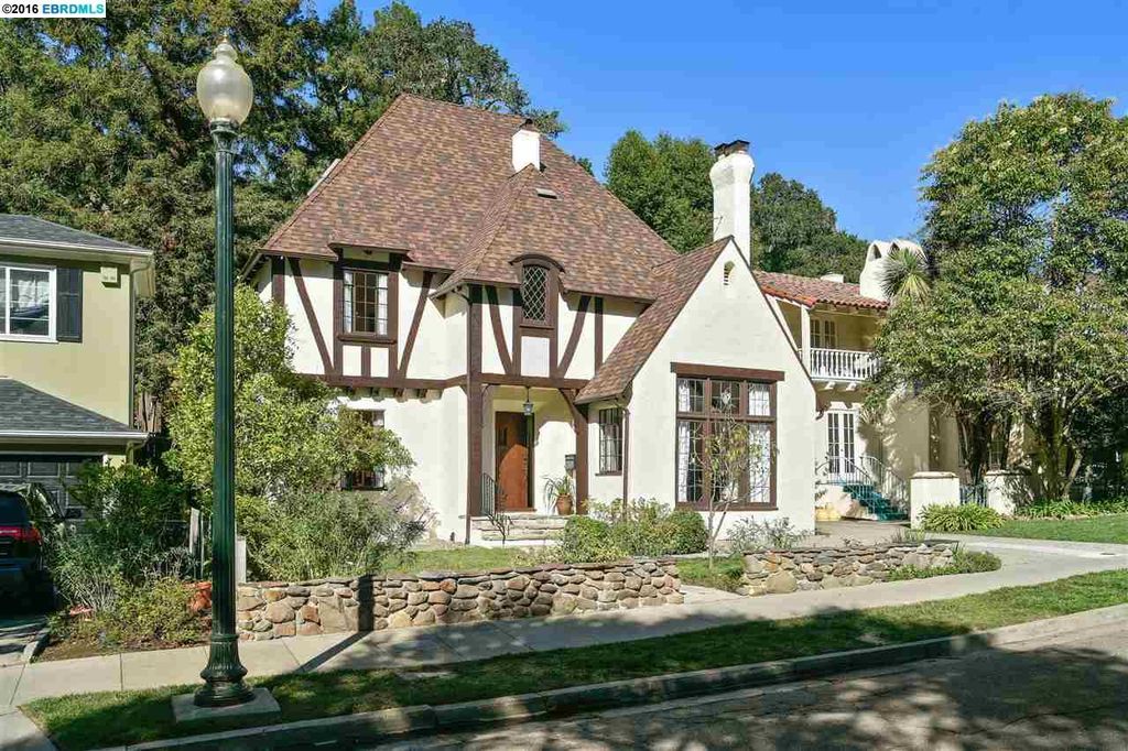1544 Trestle Glen Rd, Oakland, CA 94610 -  $1,079,000 home for sale, house images, photos and pics gallery