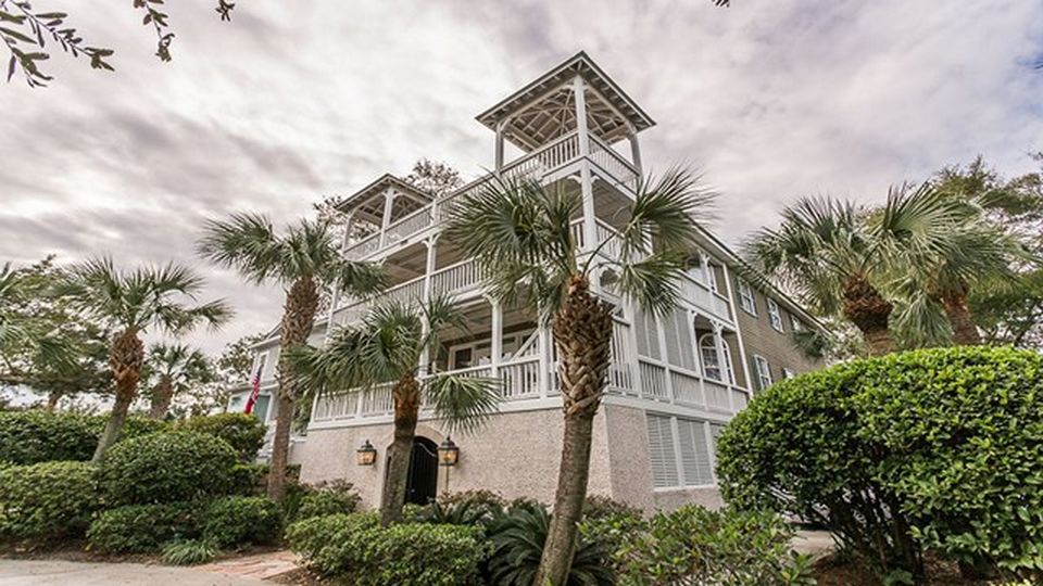 1609 Bruce Dr, St Simons Island, GA 31522 -  $1,100,000 home for sale, house images, photos and pics gallery