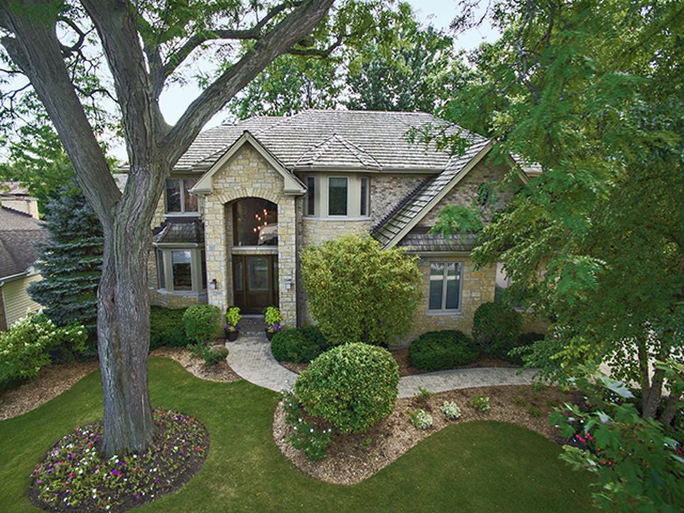 2299 Dehne Rd, Northbrook, IL 60062 -  $1,120,000 home for sale, house images, photos and pics gallery