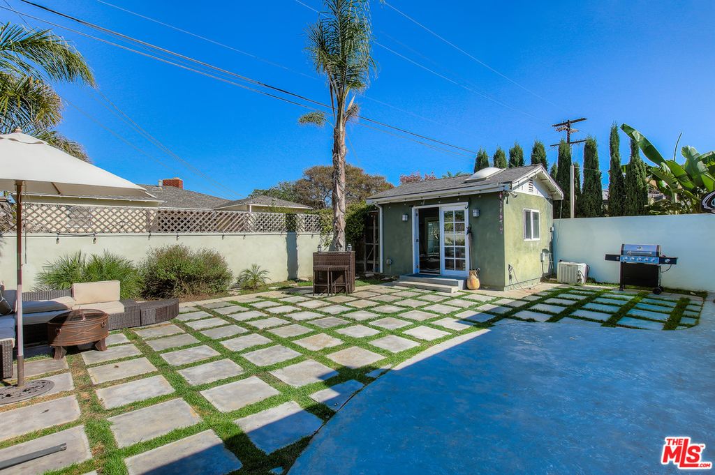 7407 W 82nd St, Los Angeles, CA 90045 -  $1,295,000 home for sale, house images, photos and pics gallery