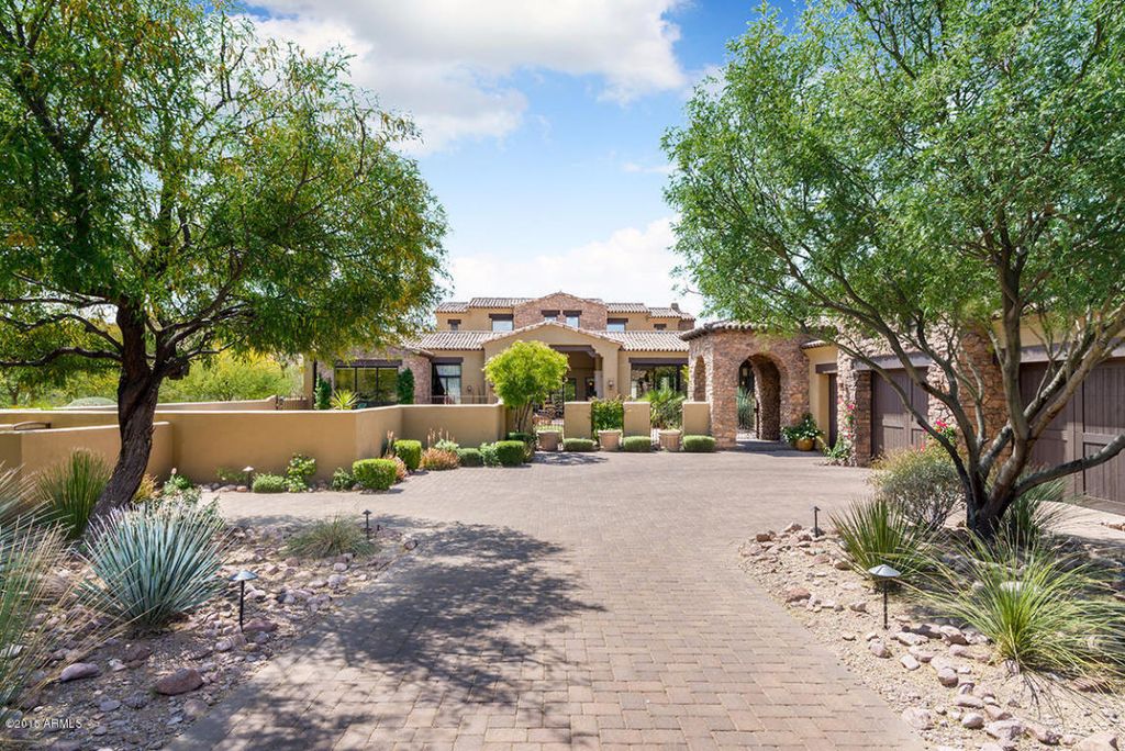8731 E Lost Gold Cir, Gold Canyon, AZ 85118 -  $1,075,000 home for sale, house images, photos and pics gallery