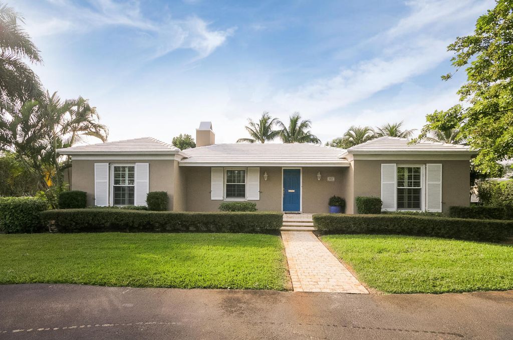 802 N Swinton Ave, Delray Beach, FL 33444 -  $1,099,000 home for sale, house images, photos and pics gallery