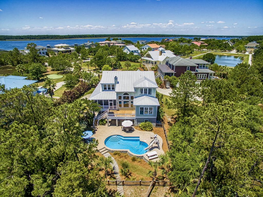 2404 Sandy Point Ct, Mount Pleasant, SC 29466 -  $1,099,000 home for sale, house images, photos and pics gallery