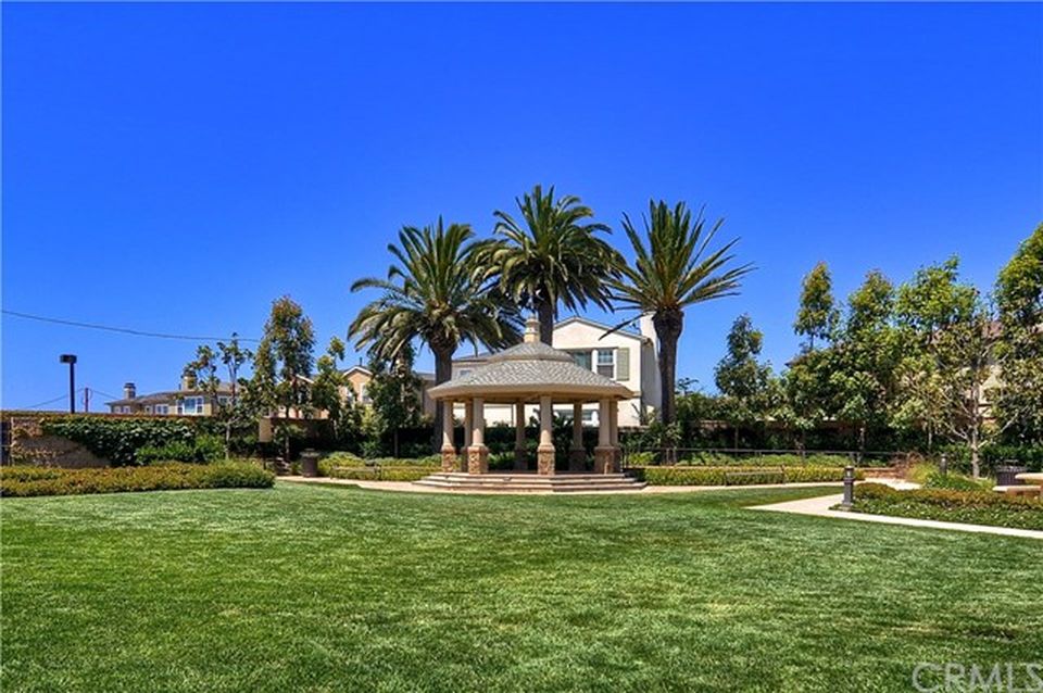 17281 Osterville Ln, Huntington Beach, CA 92649 -  $1,174,000 home for sale, house images, photos and pics gallery