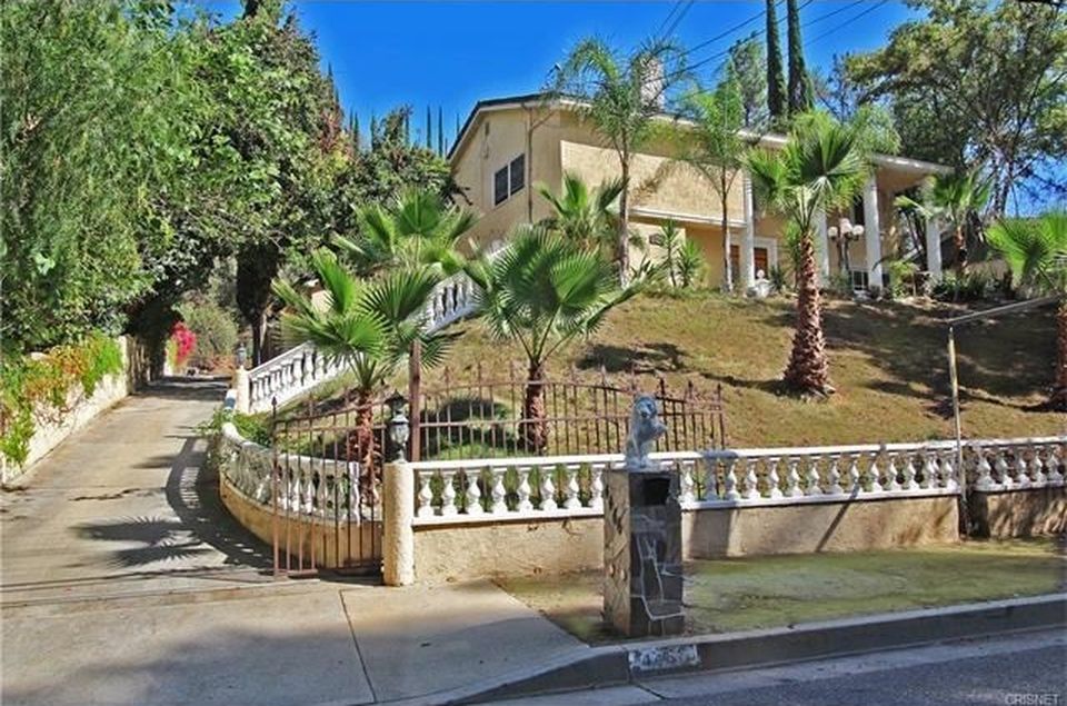 4466 Vanalden Ave, Tarzana, CA 91356 -  $1,090,000 home for sale, house images, photos and pics gallery