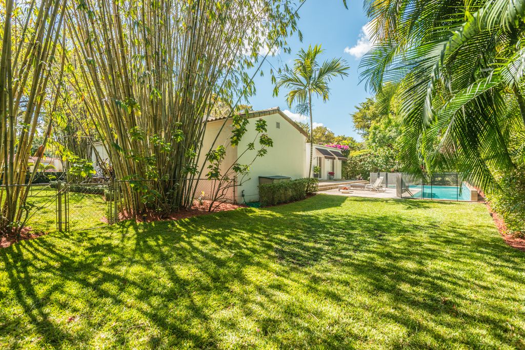 809 Mariana Ave, Coral Gables, FL 33134 -  $1,100,000 home for sale, house images, photos and pics gallery