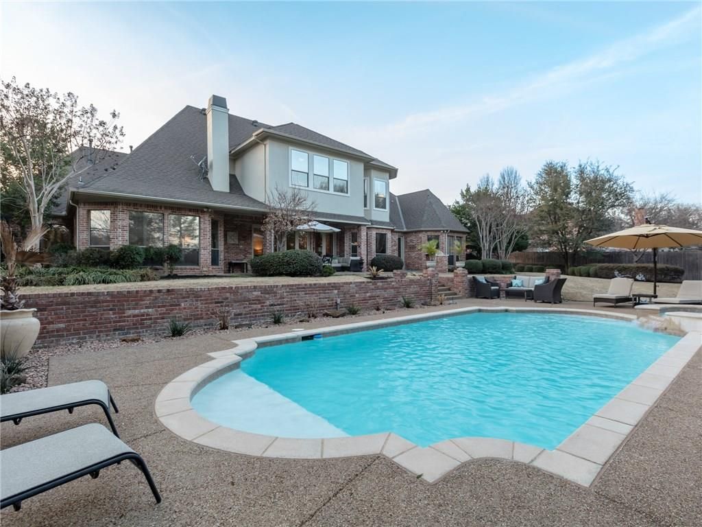 905 Suffolk Ct, Southlake, TX 76092 -  $1,076,000 home for sale, house images, photos and pics gallery