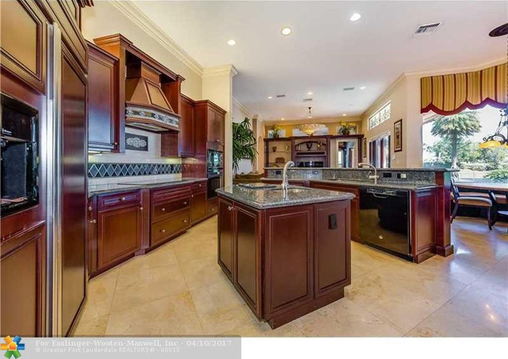 3060 Birch Ter, Davie, FL 33330 -  $1,089,000 home for sale, house images, photos and pics gallery