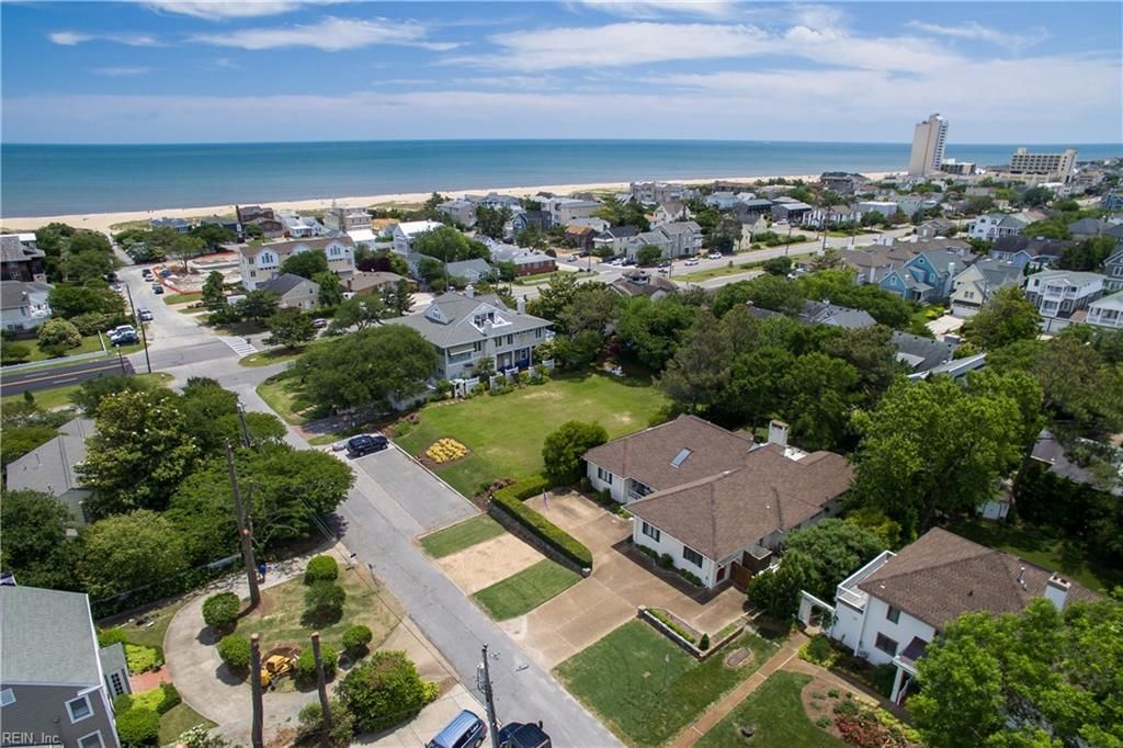 208 63rd St, Virginia Beach, VA 23451 -  $1,275,000 home for sale, house images, photos and pics gallery