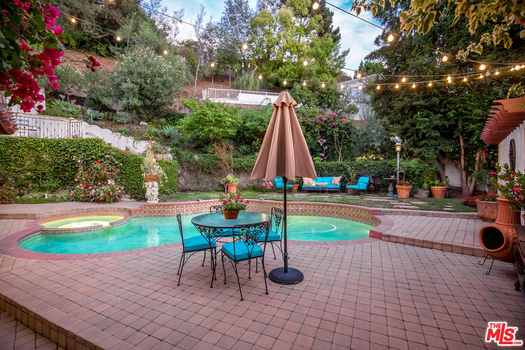 2134 Benedict Canyon Dr, Beverly Hills, CA 90210 home for sale, house images, photos and pics gallery