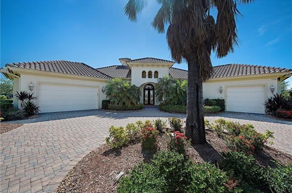 7538 Hogan Ct, Naples, FL 34113 - $1,395,000 home for sale, house images, photos and pics gallery
