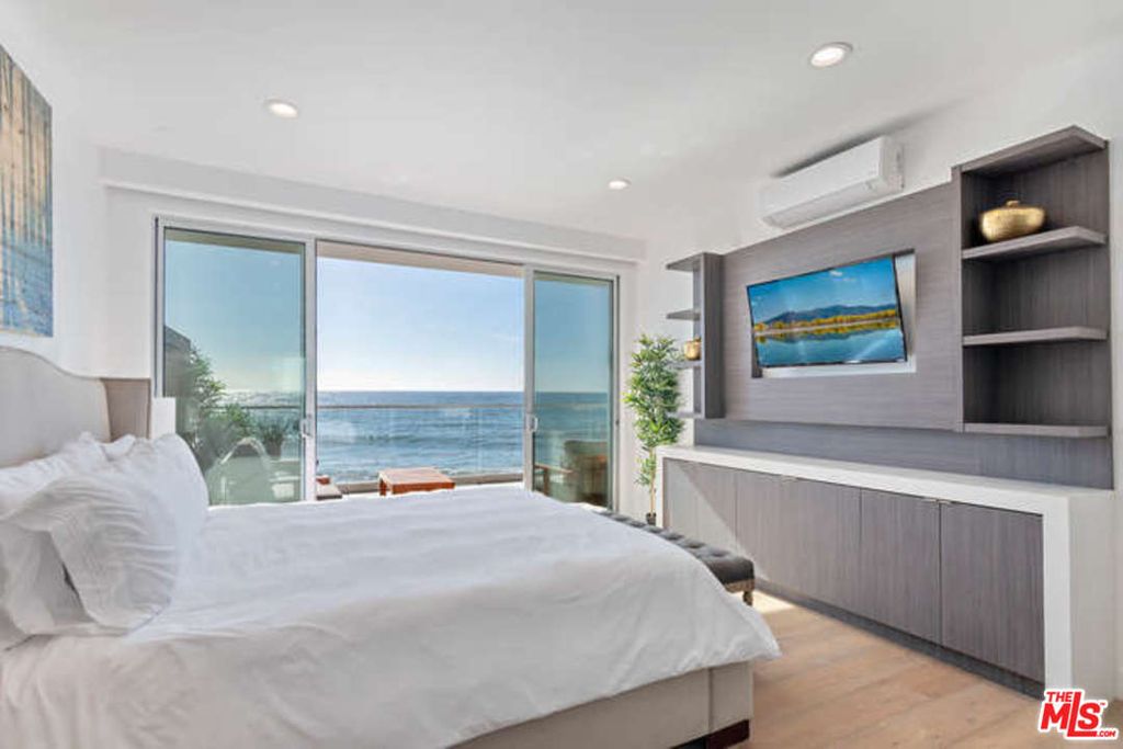 20300 Pacific Coast Hwy Malibu, CA 90265 - $6,450,000 home for sale, house images, photos and pics gallery