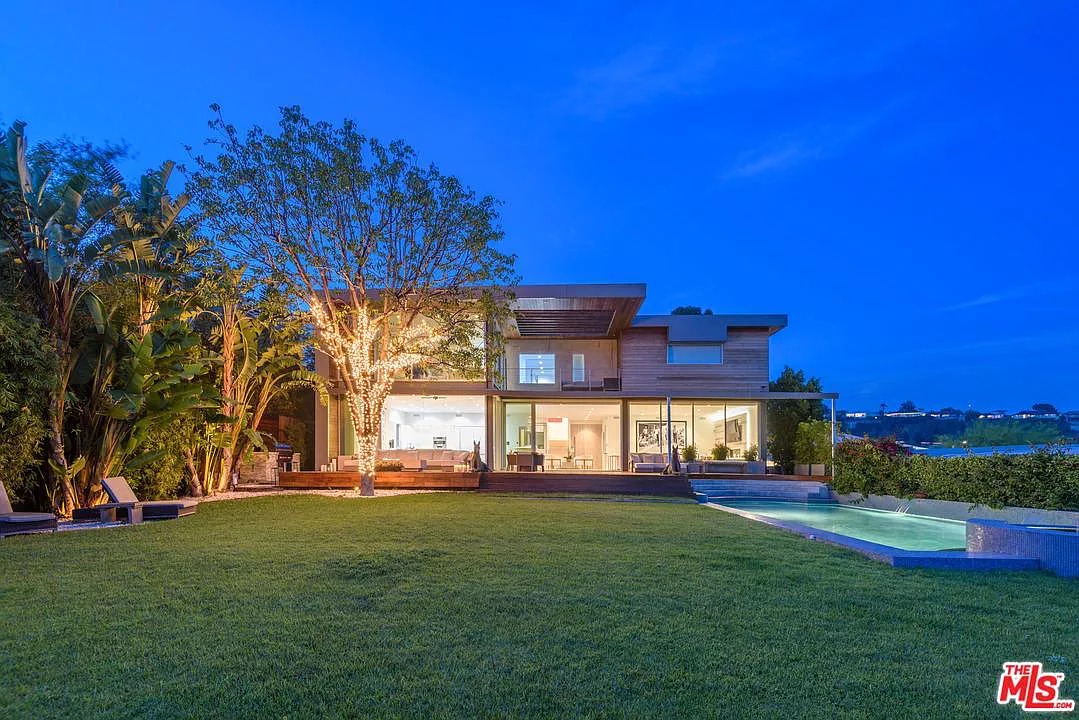 2511 Carman Crest Dr, Los Angeles, CA 90068 - $6,995,000 home for sale, house images, photos and pics gallery