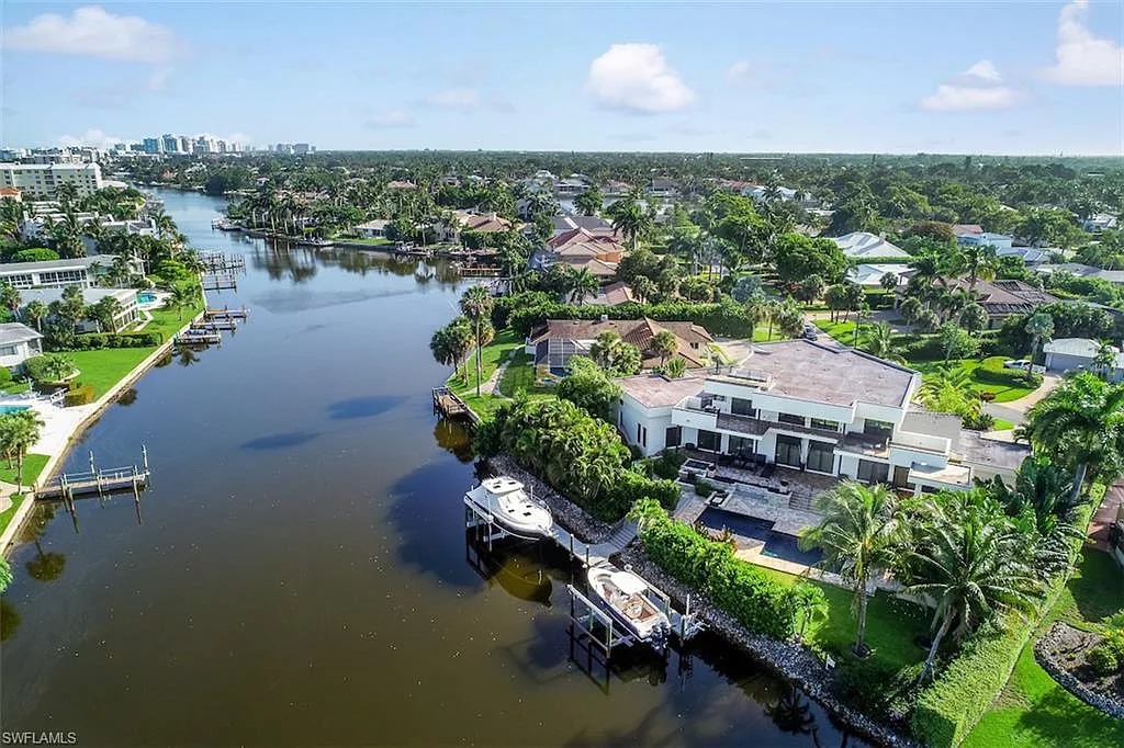1551 Ixora Dr, Naples, FL 34102 - $4,995,000 home for sale, house images, photos and pics gallery