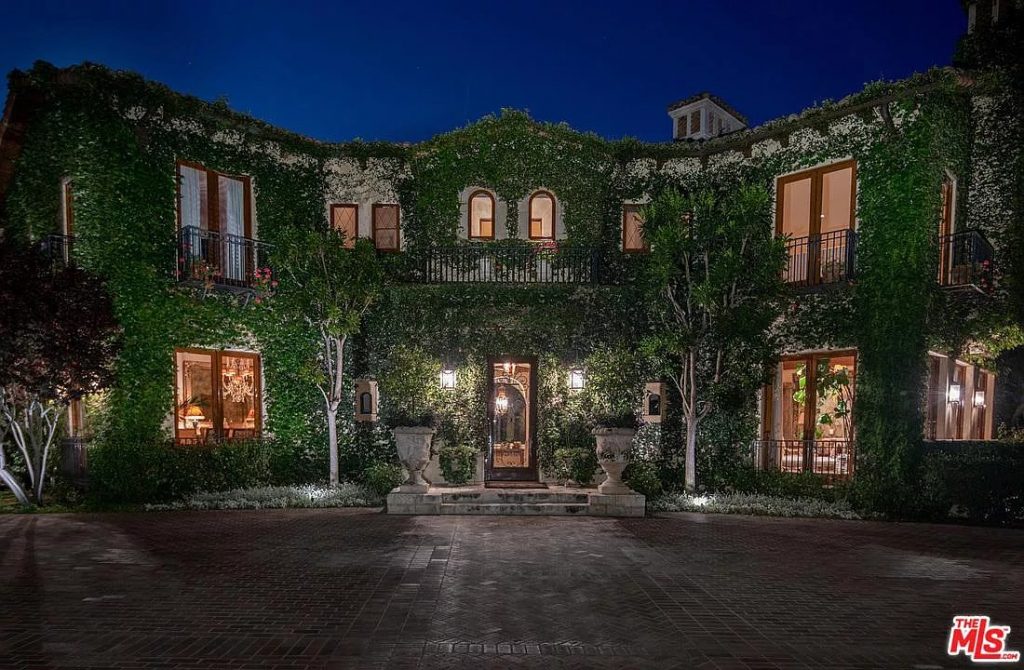 1550 Amalfi Dr, Pacific Palisades, CA 90272 51,995,000 House For