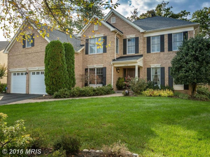 11058 Aldbury Ct, Reston, VA 20194 – $930,000 House For Sale, Home ...