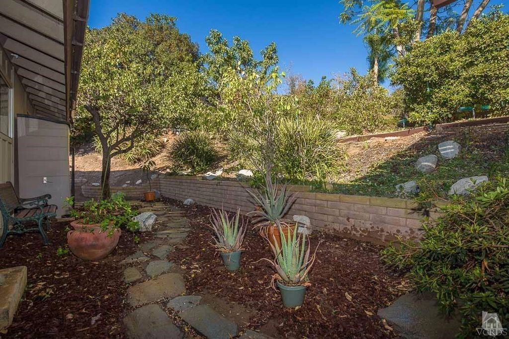 1162 Camino Magenta, Thousand Oaks, CA 91360 -  $896,000 home for sale, house images, photos and pics gallery