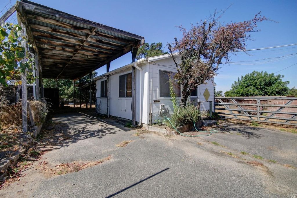 12 Wilson Ln, Petaluma, CA 94952 -  $859,000 home for sale, house images, photos and pics gallery