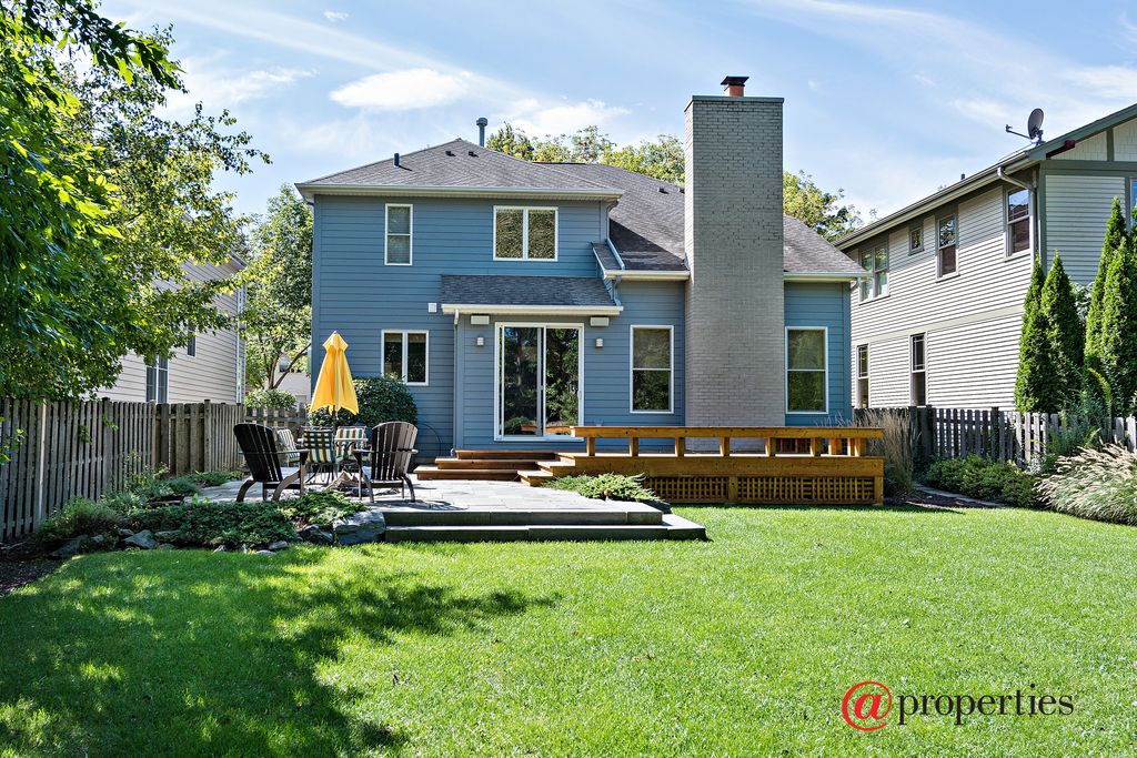 1251 Glencoe Ave, Highland Park, IL 60035 -  $969,000 home for sale, house images, photos and pics gallery