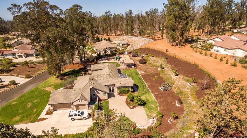 1310 Coloma Ln, Nipomo, CA 93444 -  $1,100,000 home for sale, house images, photos and pics gallery
