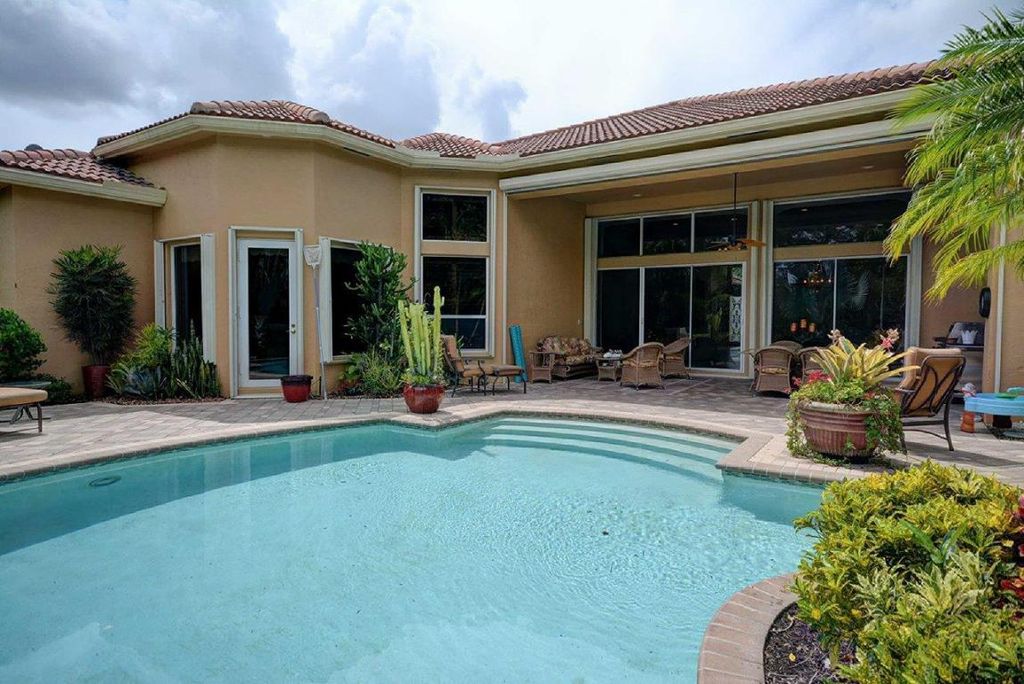 143 Via Paradisio, Palm Beach Gardens, FL 33418 -  $1,025,000 home for sale, house images, photos and pics gallery