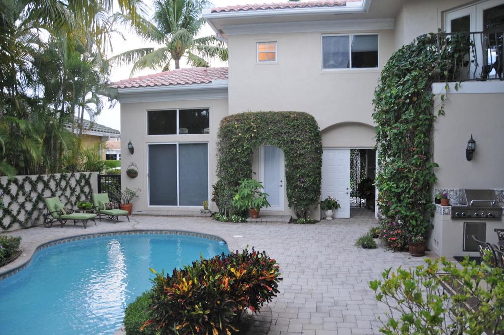 16440 Via Venetia E, Delray Beach, FL 33484 -  $1,095,000 home for sale, house images, photos and pics gallery