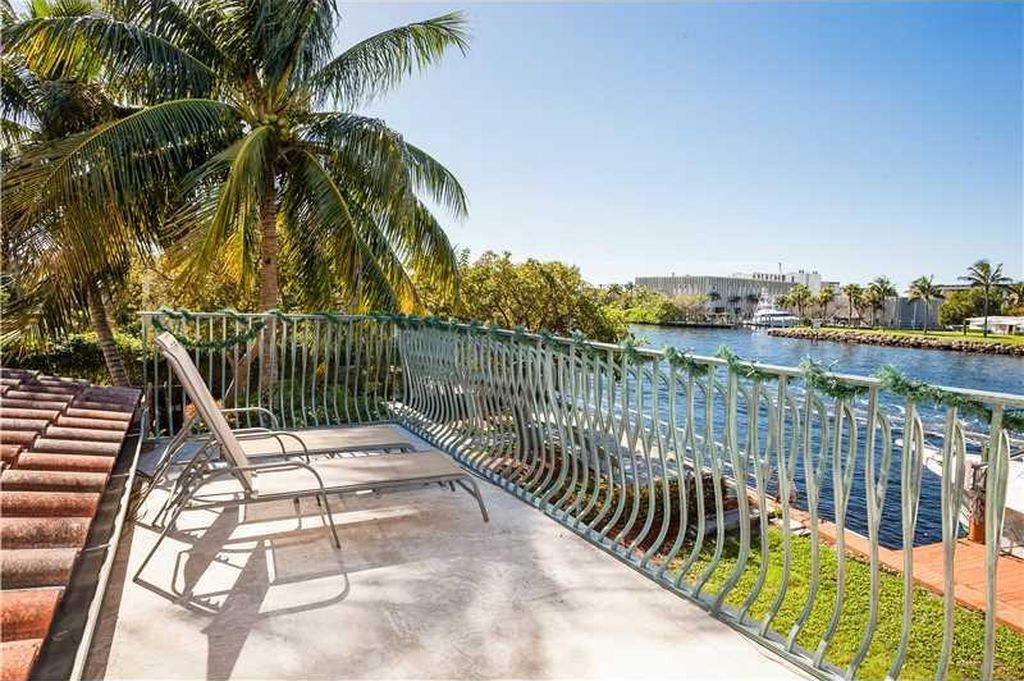 1801 N Riverside Dr, Pompano Beach, FL 33062 -  $1,100,000 home for sale, house images, photos and pics gallery