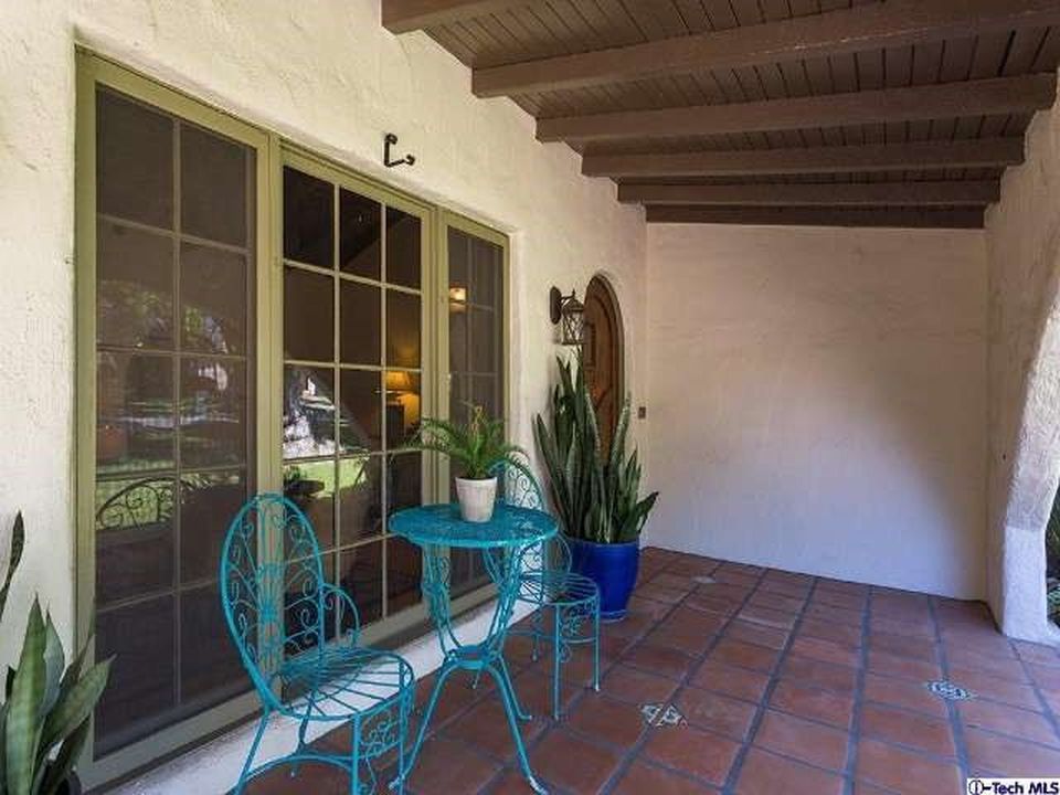 1956 E Woodlyn Rd, Pasadena, CA 91104 -  $995,000 home for sale, house images, photos and pics gallery