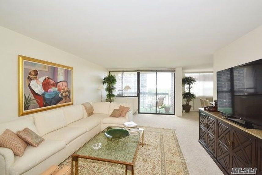 2 Bay Club Dr APT 14W, Bayside, NY 11360 -  $968,000 home for sale, house images, photos and pics gallery