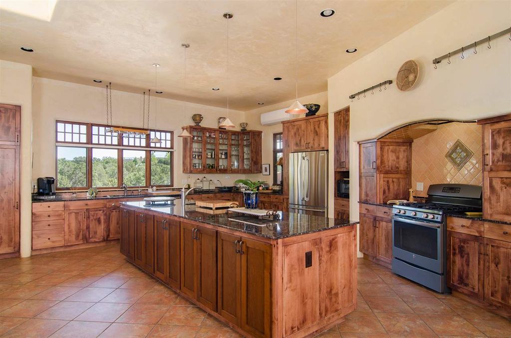 2 Thyme Ct, Santa Fe, NM 87506 -  $950,000 home for sale, house images, photos and pics gallery