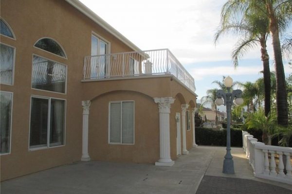 203 W Orange Heights Ln, Corona, CA 92882 -  $1,099,000