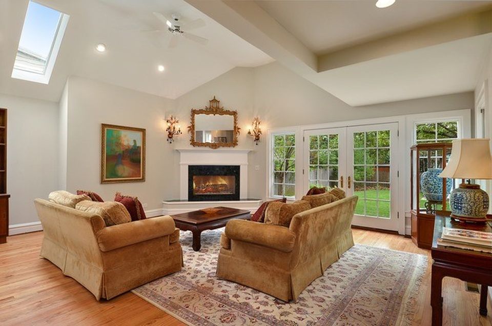 2217 Chestnut Ave, Wilmette, IL 60091 -  $1,050,000 home for sale, house images, photos and pics gallery