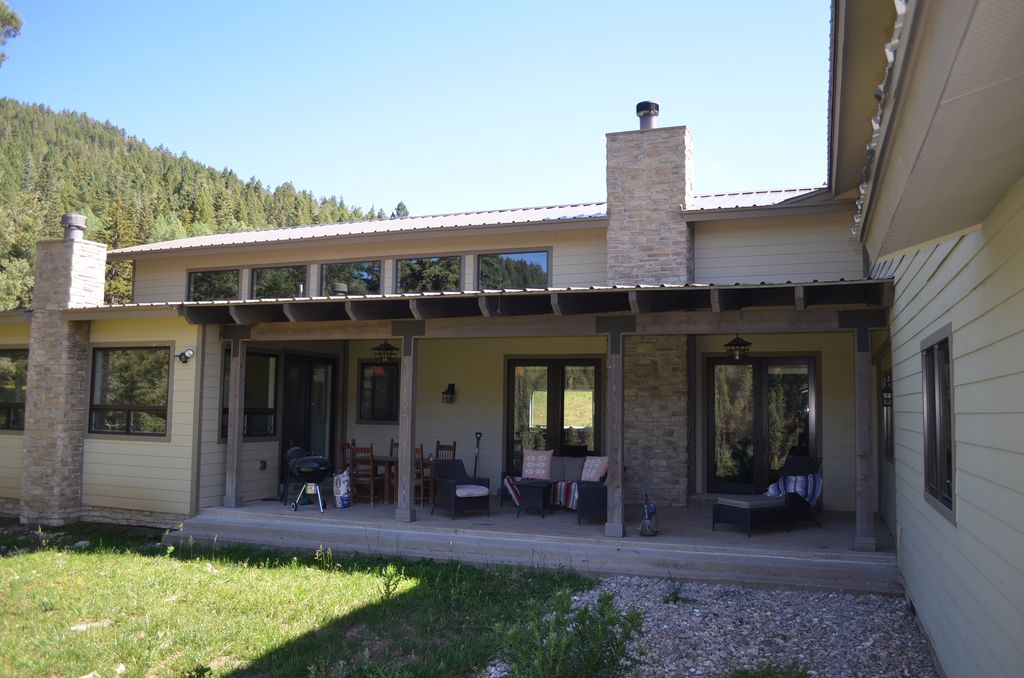 25 Mamaw St, Cloudcroft, NM 88317 -  $1,100,000 home for sale, house images, photos and pics gallery